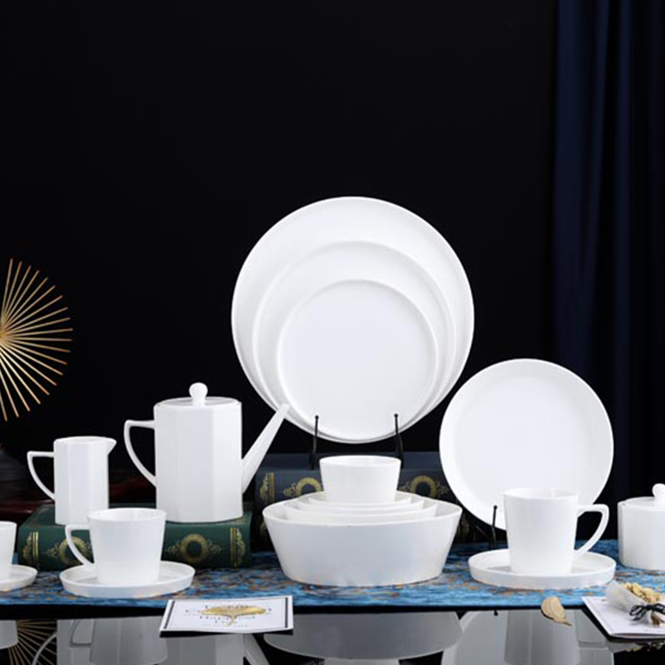 New Bone China Plain White De Stijl Dinnerware Set